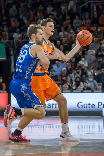 应追比斯利 应追比斯利